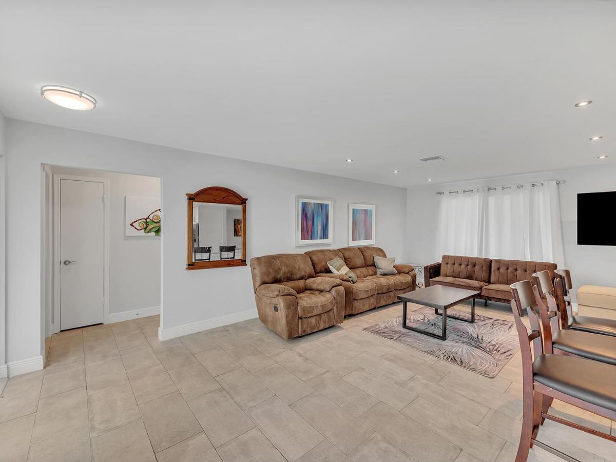 Supervilla - 3Br/2Ba - Pool - Walk To Beach Hollywood Exterior foto