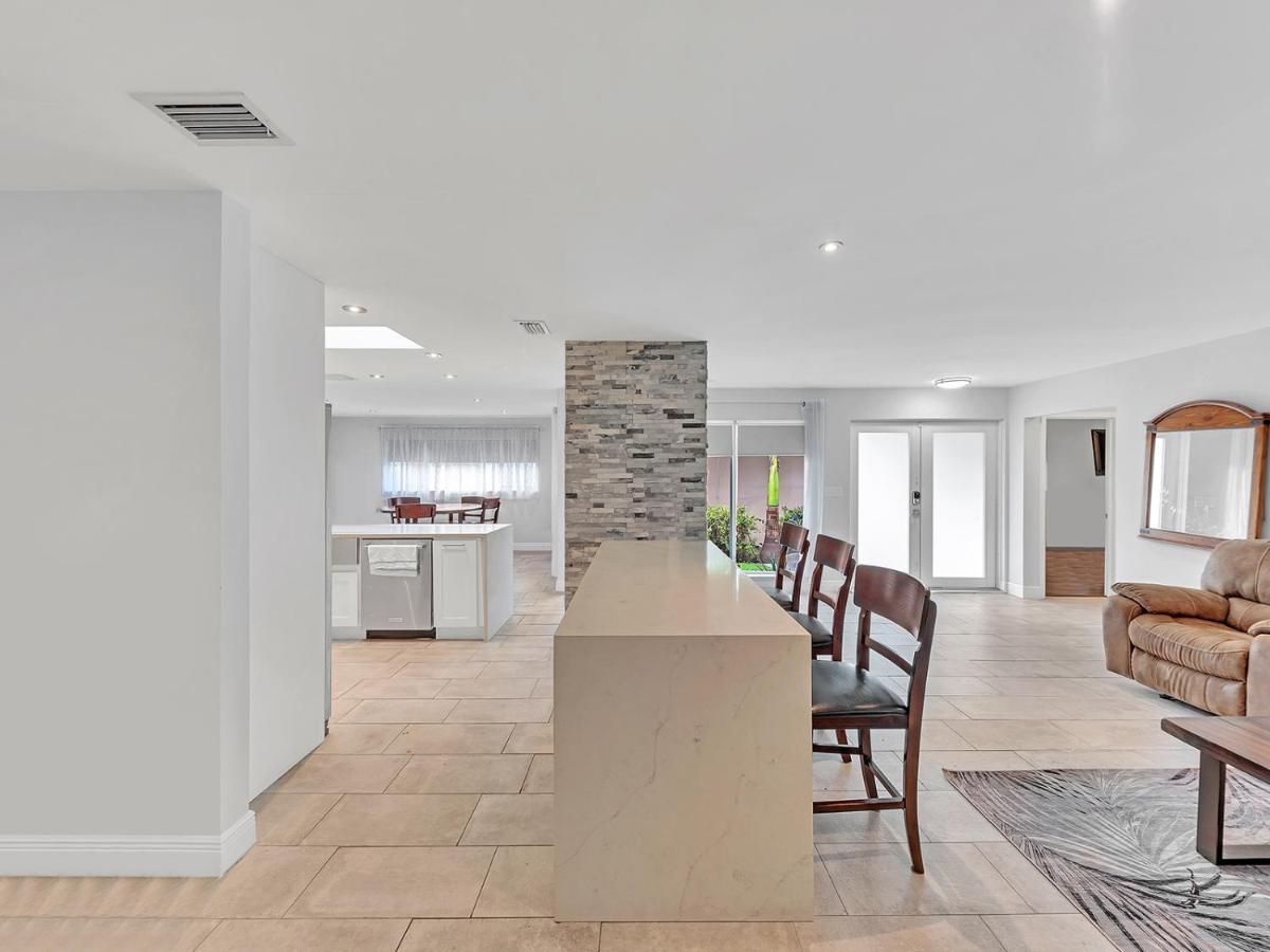 Supervilla - 3Br/2Ba - Pool - Walk To Beach Hollywood Exterior foto