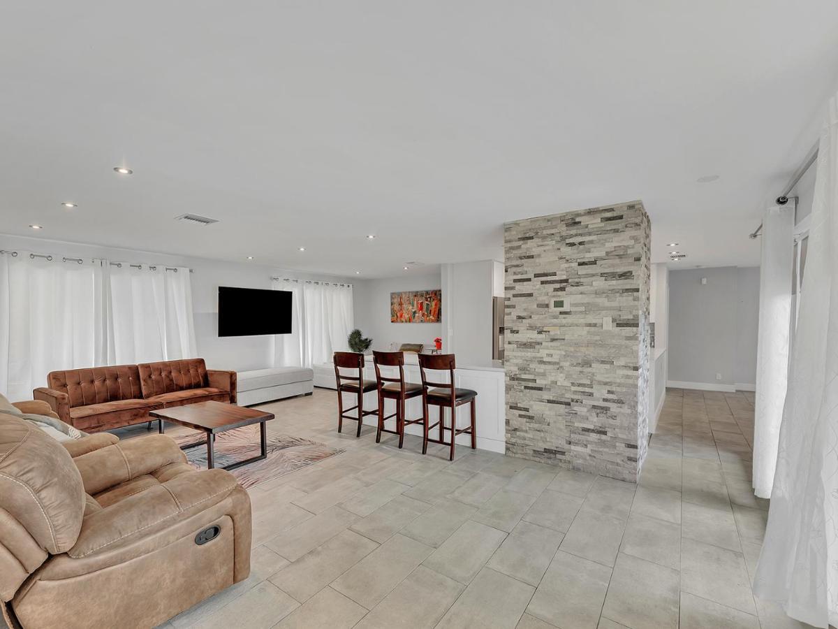 Supervilla - 3Br/2Ba - Pool - Walk To Beach Hollywood Exterior foto